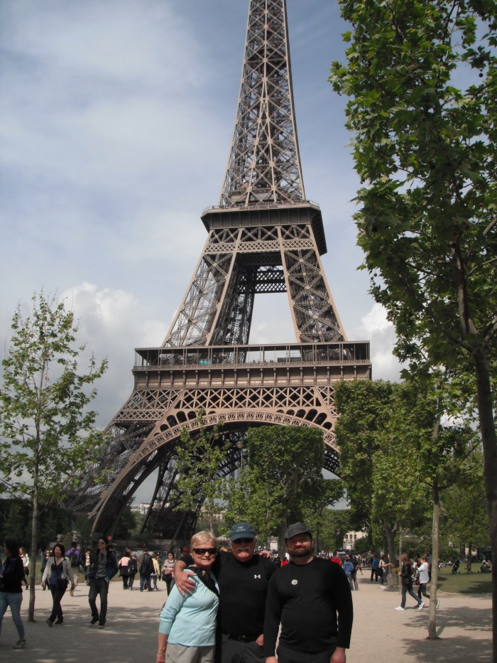The folks and I in front of the Tour Eiffel