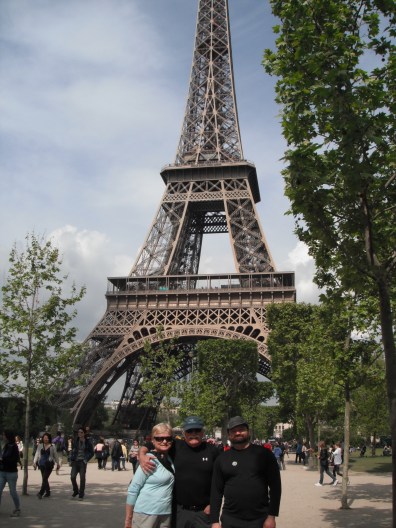 The folks and I in front of the Tour Eiffel