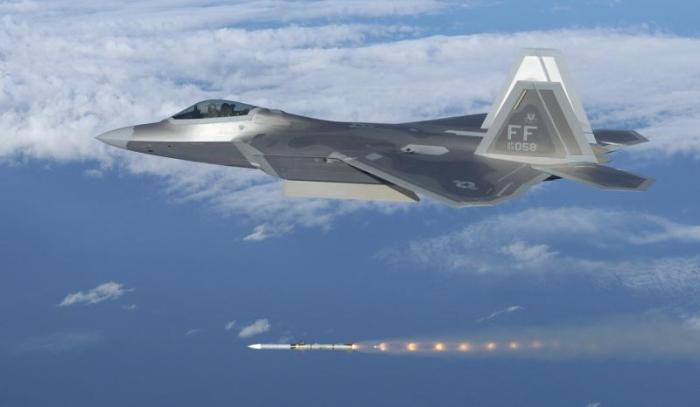F-22A_Raptor_-03-4058